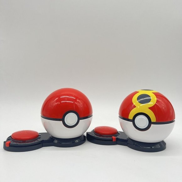 Jazwares Other - Pokémon Surprise Attack Spinning Poke Ball Battle Game‎ Replacement 2 Lot W Toys